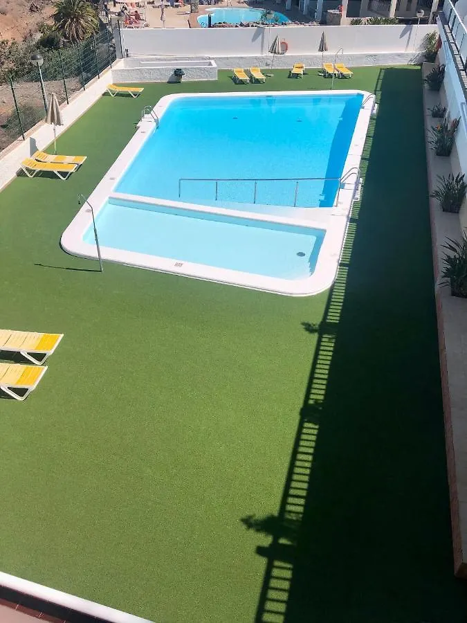 Perla De Amadores